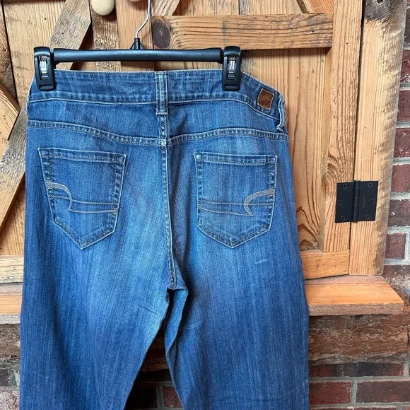 Women’s American Eagle Bootcut Jeans - Picture 3 of 6